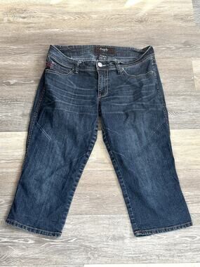 Fragile Capri Jeans Size 11